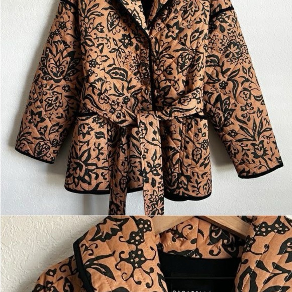 Bagatelle Black and Tan Blazer with Intricate Patterns